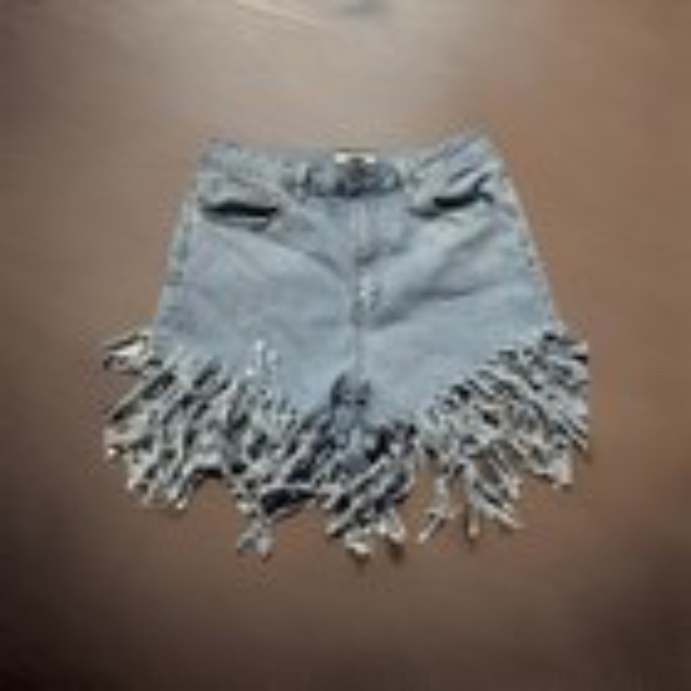 American Bazi Women's Casual Distressed Fringe Chain High Rise Denim Shorts L